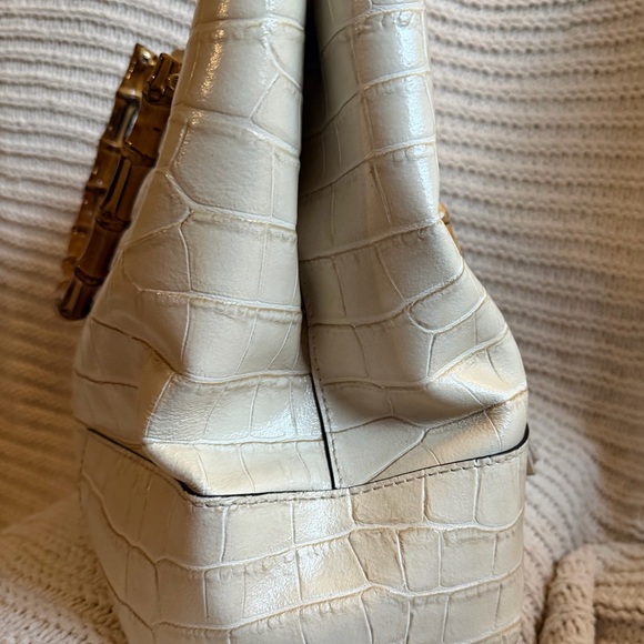 Elegant Pratesi Firenze Sarteano Bamboo Handle Cream Croc Embossed Leather - Picture 4 of 16